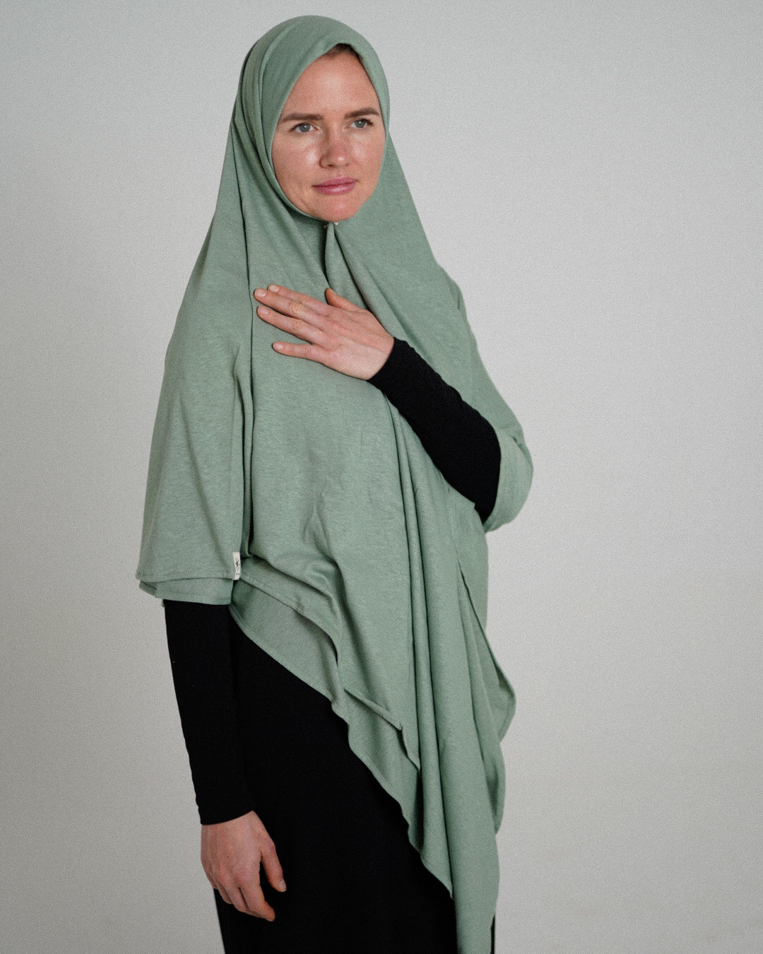 Hijab bio avec ourlet « Nessie »