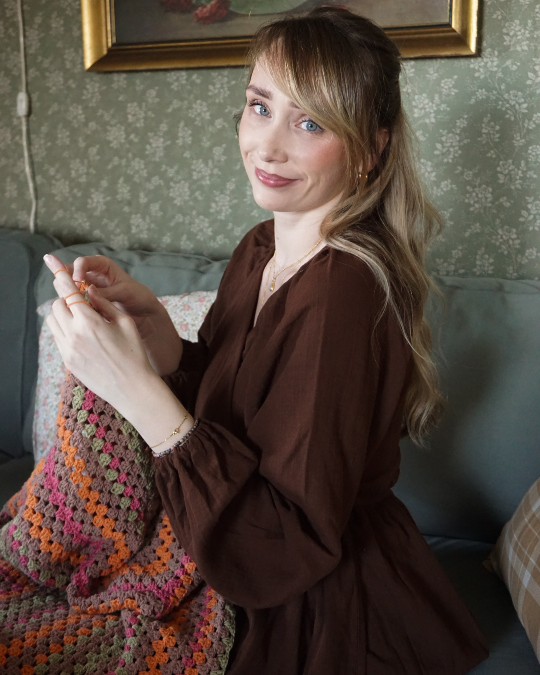 Stillfreundliche Wickel Abaya "Lunaria" aus Bio-Baumwolle (Date Brown)