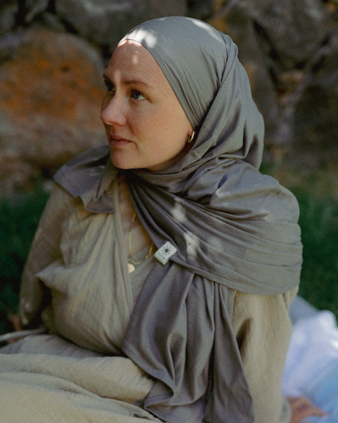 Ultra Light Hijab aus Bio-Baumwolle "Airielle" (Steel)