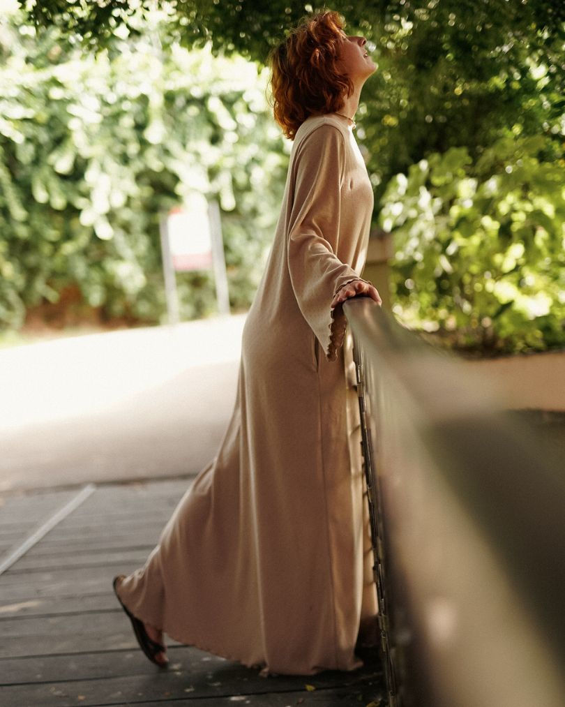 Pointelle Abaya „Amélie“ aus reiner Baumwolle (Cappuccino)