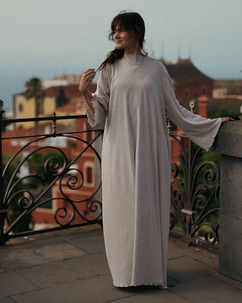 Pointelle Abaya „Amélie“ aus reiner Baumwolle (Sand)