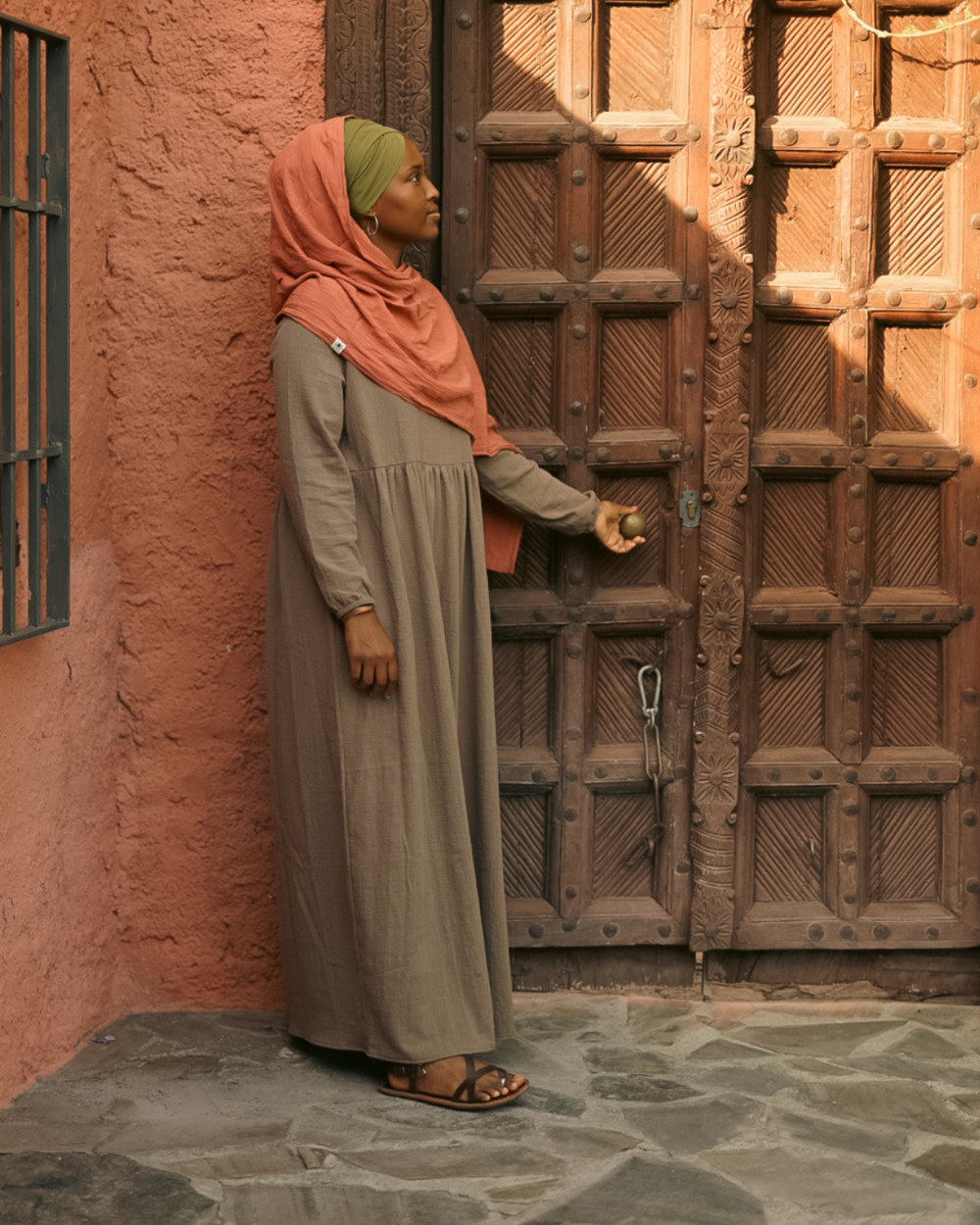 Cotton Abaya "Maya" aus Baumwolle (Brown)