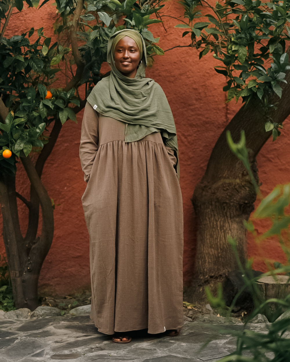 Cotton Abaya "Maya" aus Baumwolle (Brown)