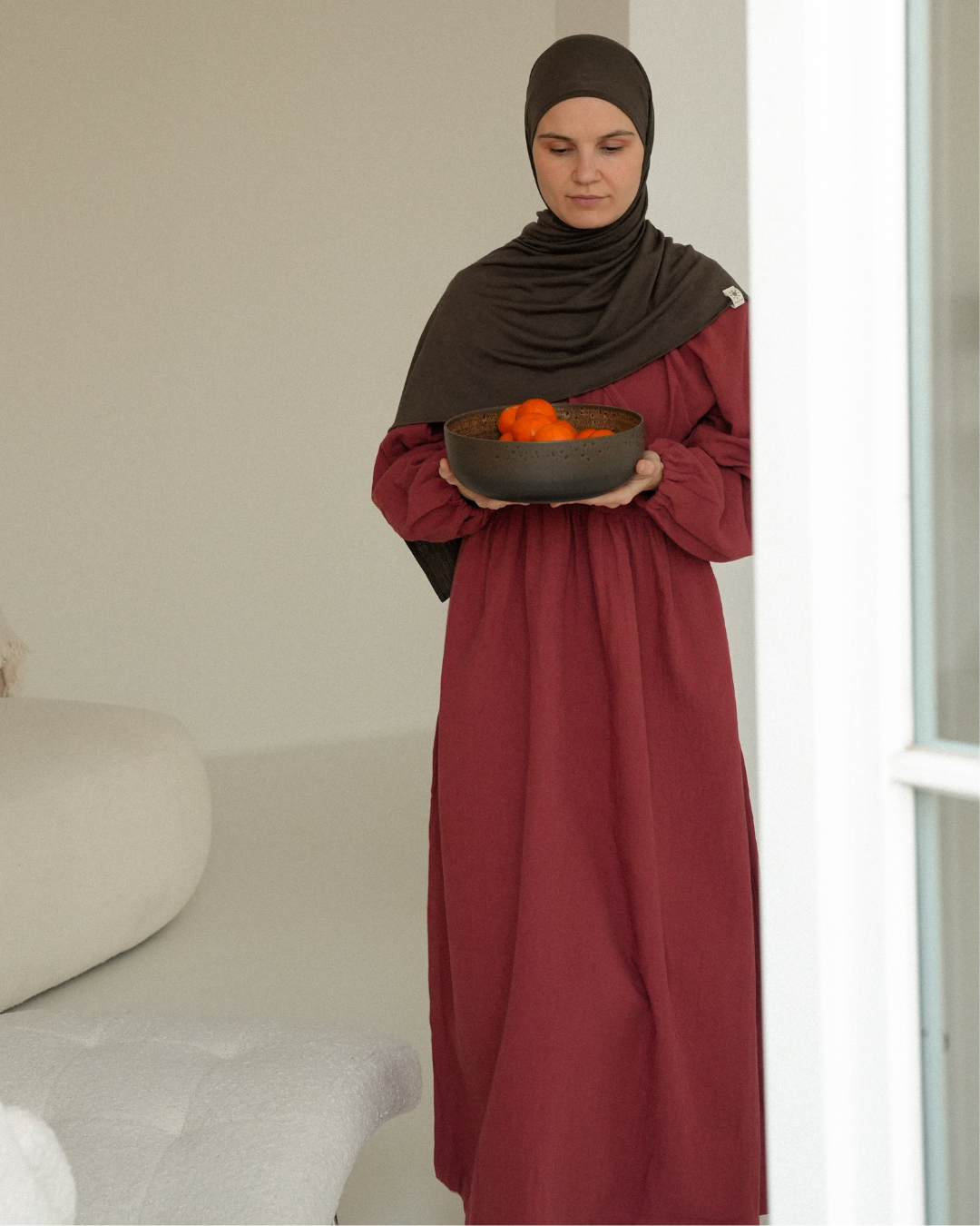Stillfreundliche Wickel Abaya "Lunaria" aus Bio-Baumwolle (Bordeaux)