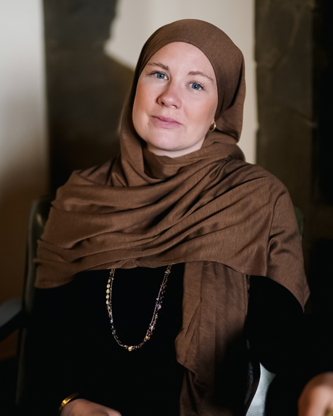 Premium Jersey Hijab "Mariposa" aus Seide und Bio-Baumwolle (Chestnut)