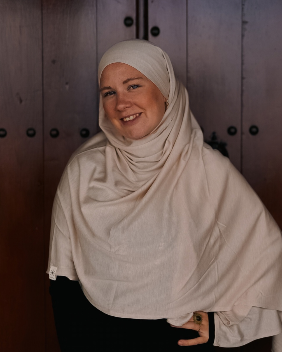 Premium Jersey Hijab "Mariposa" aus Seide und Bio-Baumwolle (Creme)