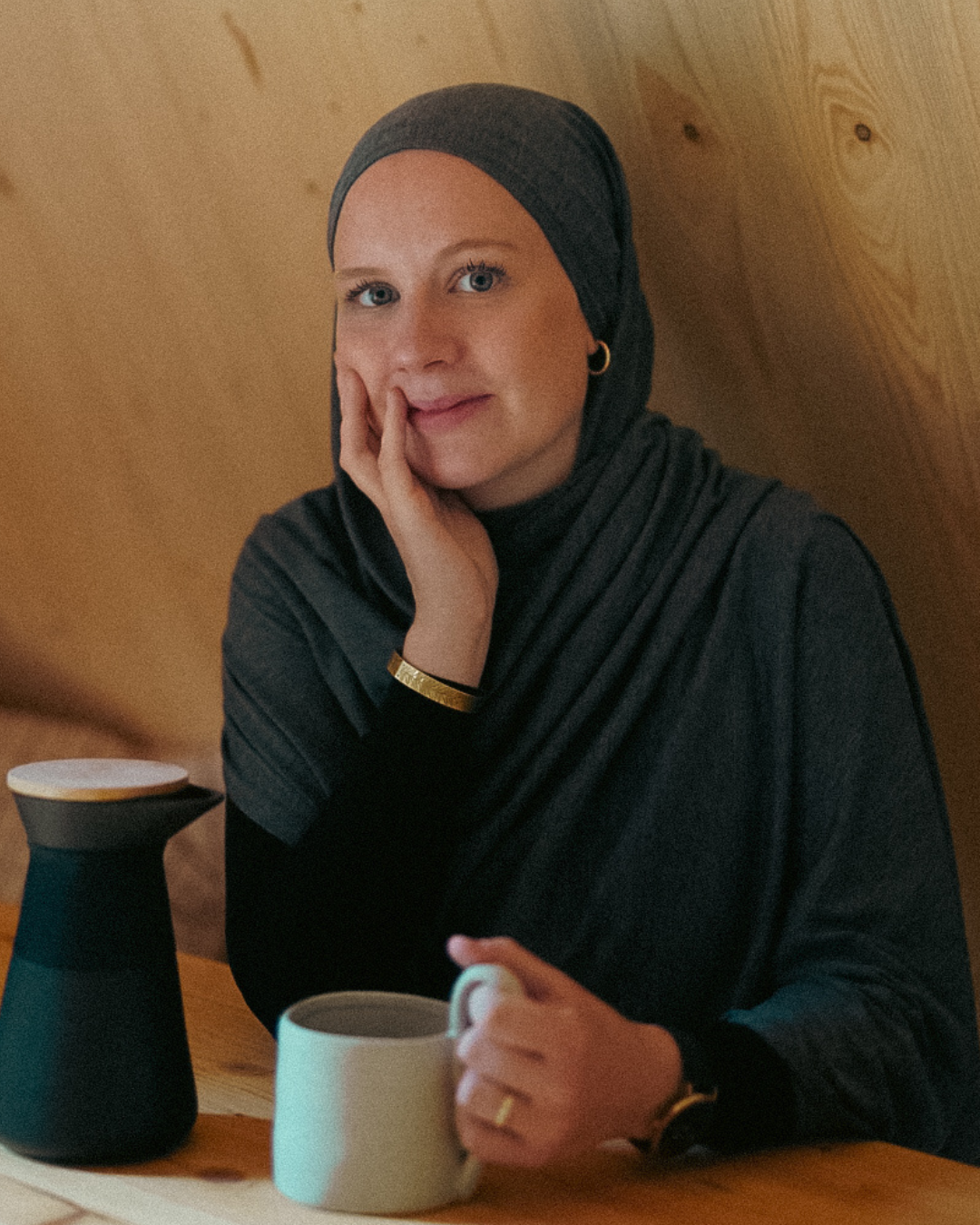 Premium Jersey Hijab "Mariposa" made of silk and organic cotton (gray melange)