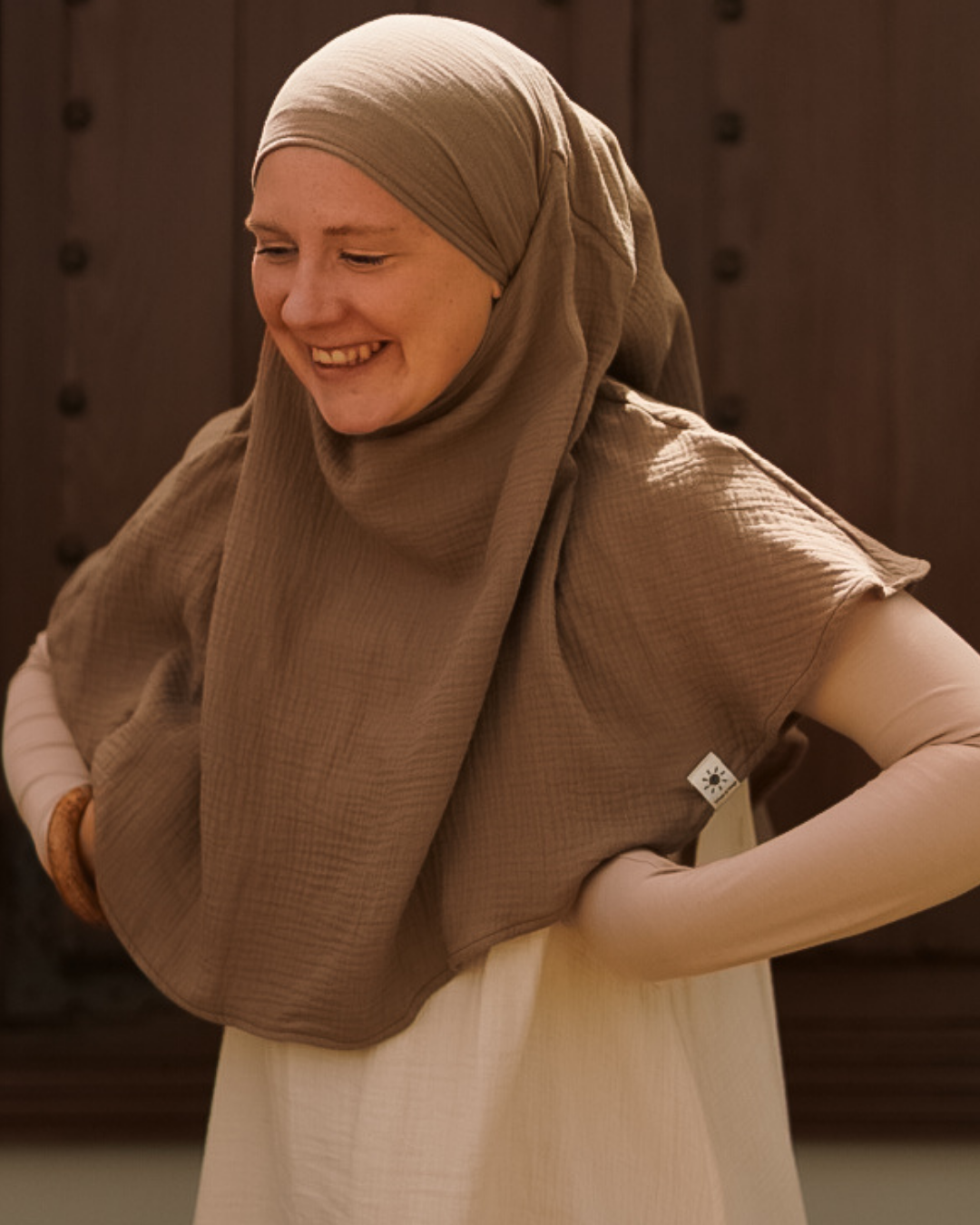 Mini khimar en mousseline (taupe)