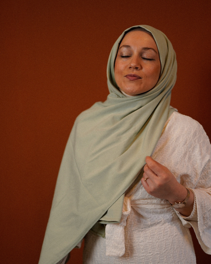 Imperfect Jersey Hijab aus Bio-Baumwolle Sage -"Organica" - 009