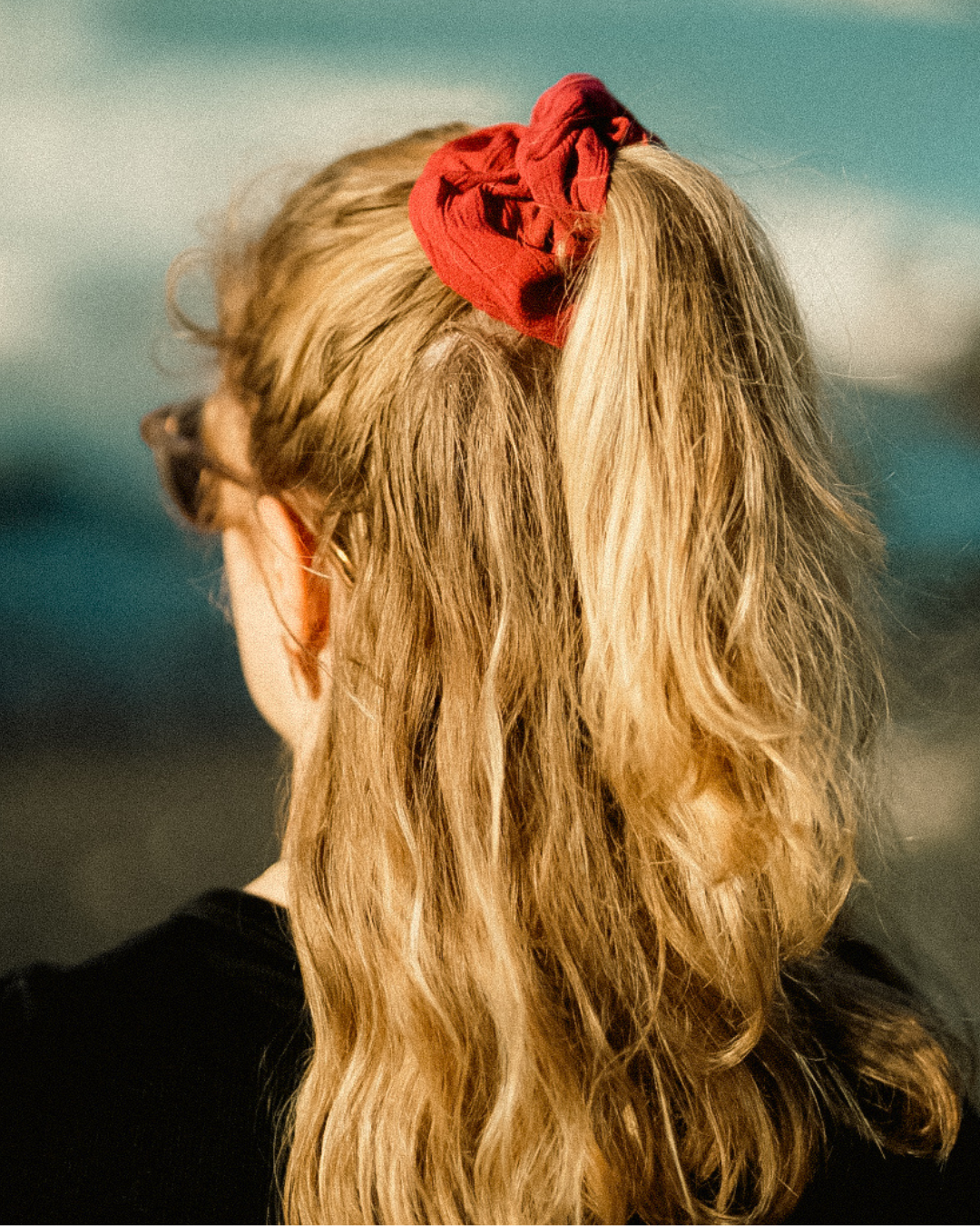 Nature Scrunchie (Sandy Ruby)