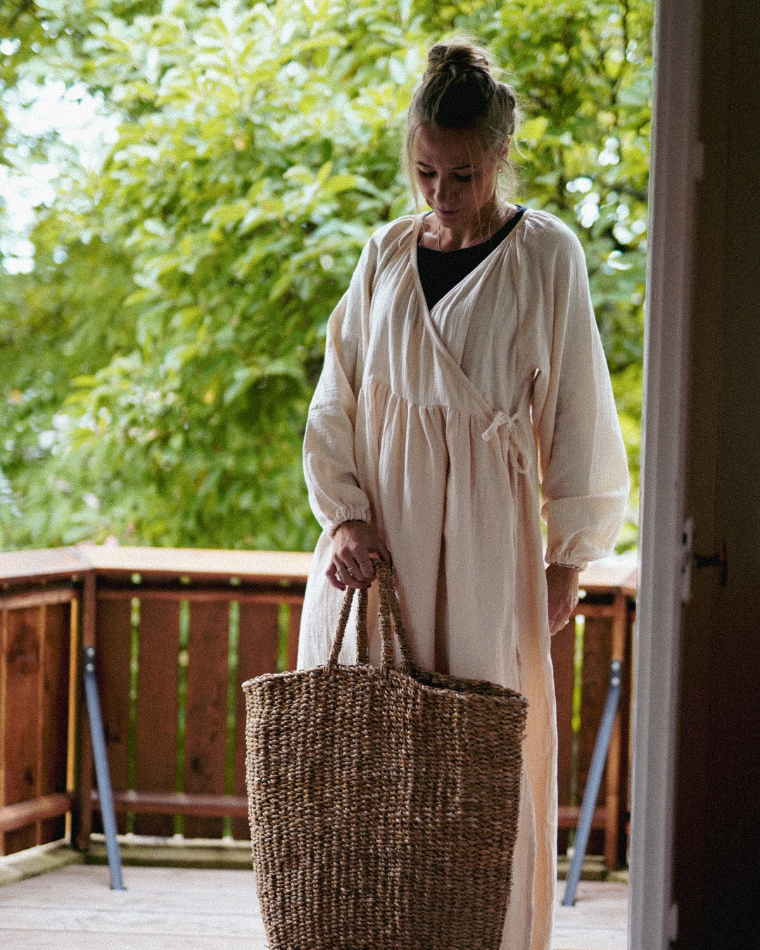 Stillfreundliche Wickel Abaya "Lunaria" aus Bio-Baumwolle (Powder)