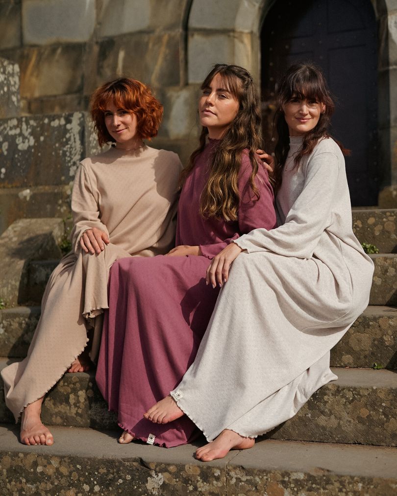 Pointelle Abaya „Amélie“ aus reiner Baumwolle (Cappuccino)