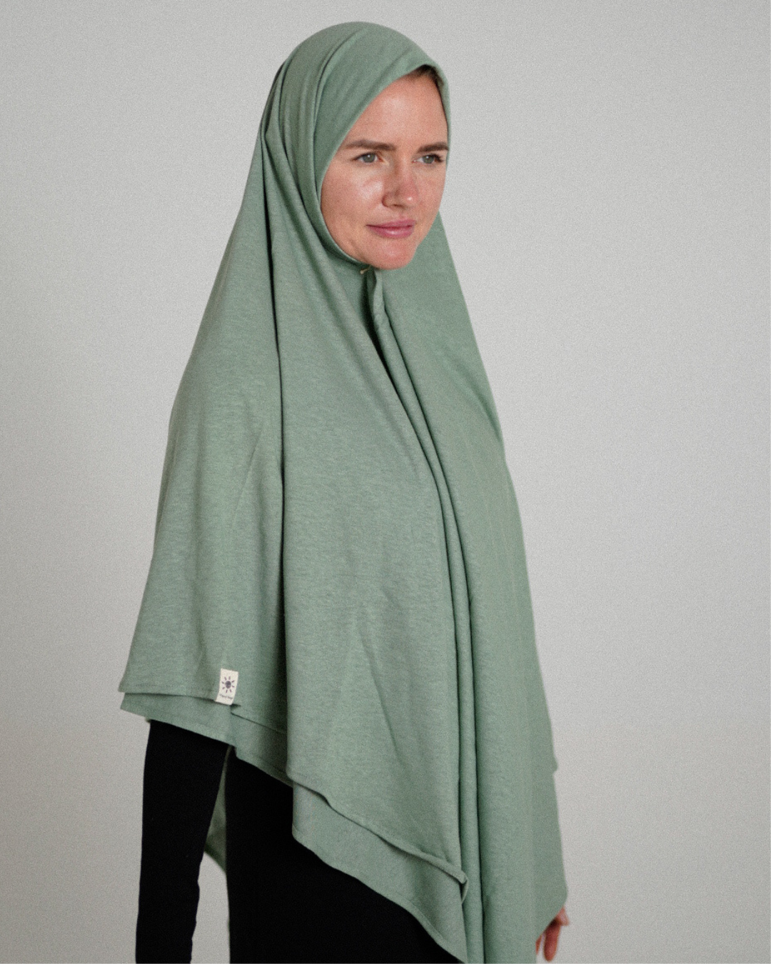 Hijab bio avec ourlet « Nessie »