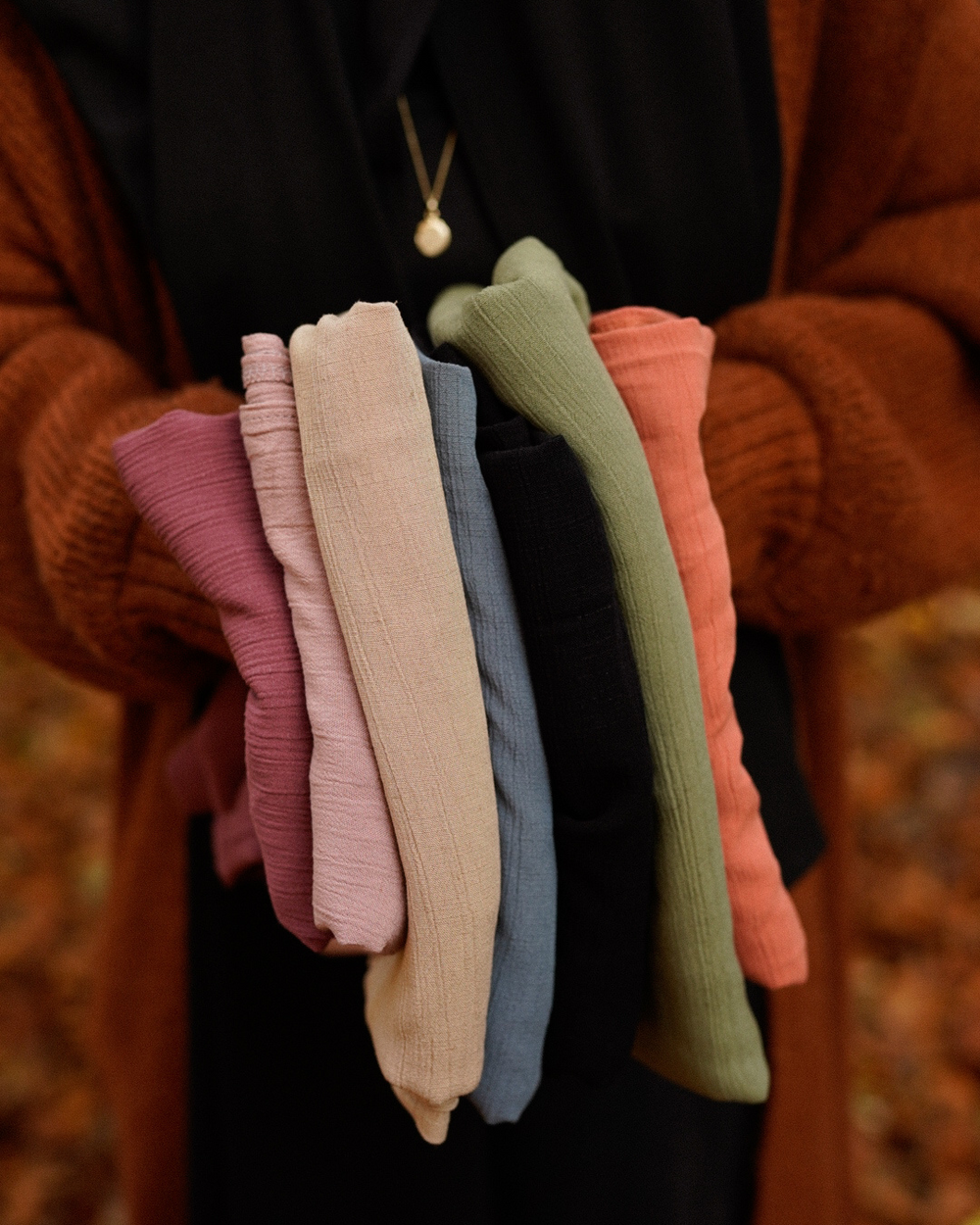 Crinkle chiffon hijab made of viscose and linen Lilac - Sandy