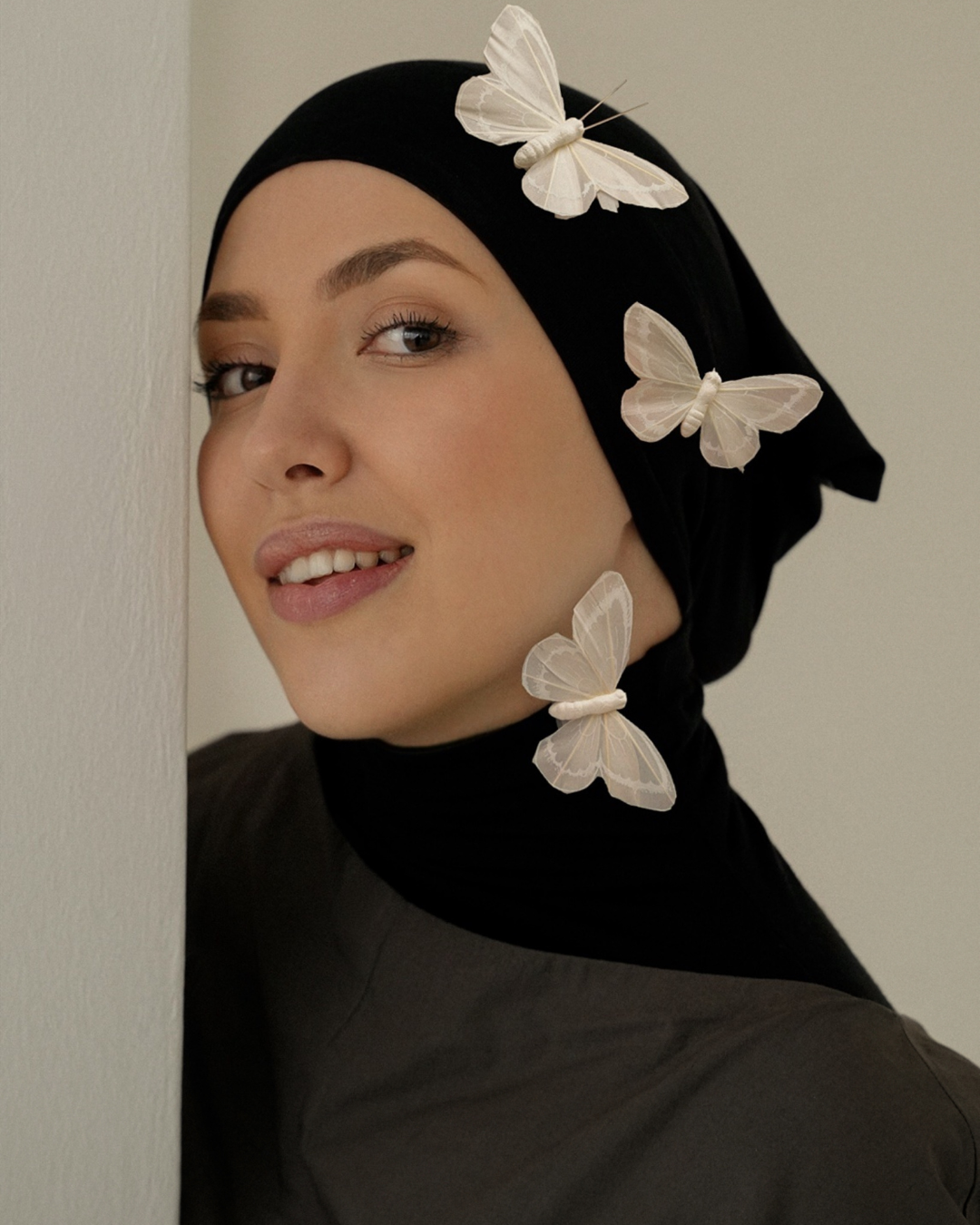 Schlauchbonnet aus Seide und Bio-Baumwolle "Mariposa" (Black)