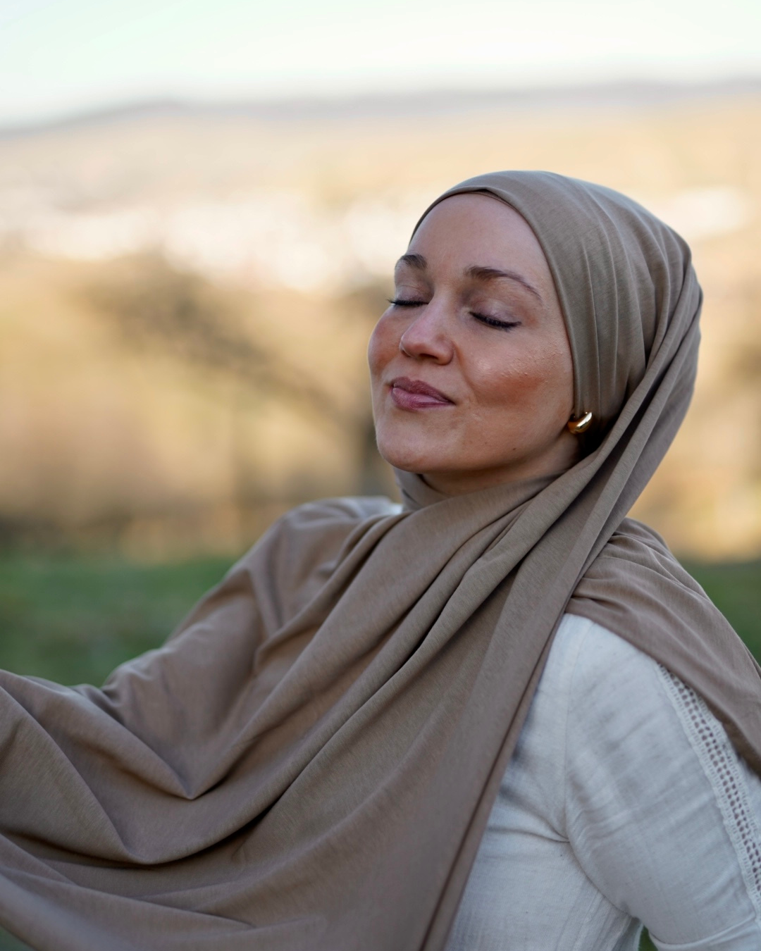 Leichter Jersey Hijab "Hava" aus 100% Bio-Baumwolle - Warm Almond