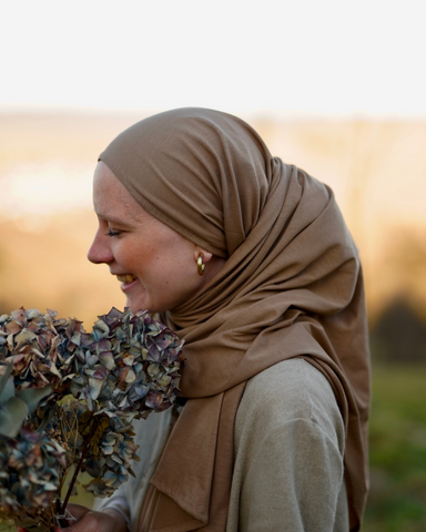 Leichter Jersey Hijab aus 100% Bio-Baumwolle - Warm Almond - 