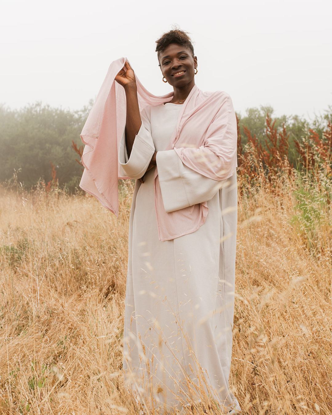 Abaya confortable « Laila » en coton biologique (Cloud Dancer)