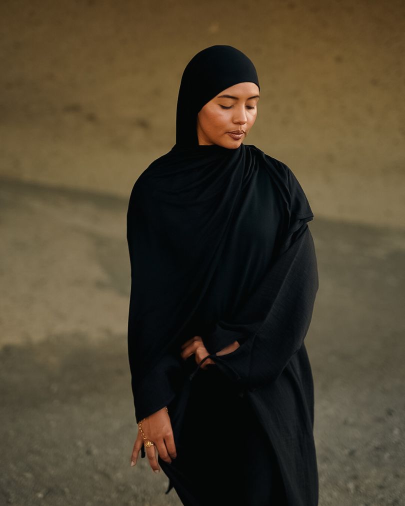 Bio-Hijab "Aurela" aus luxuriösem Micromodal und Cashmere (Black)