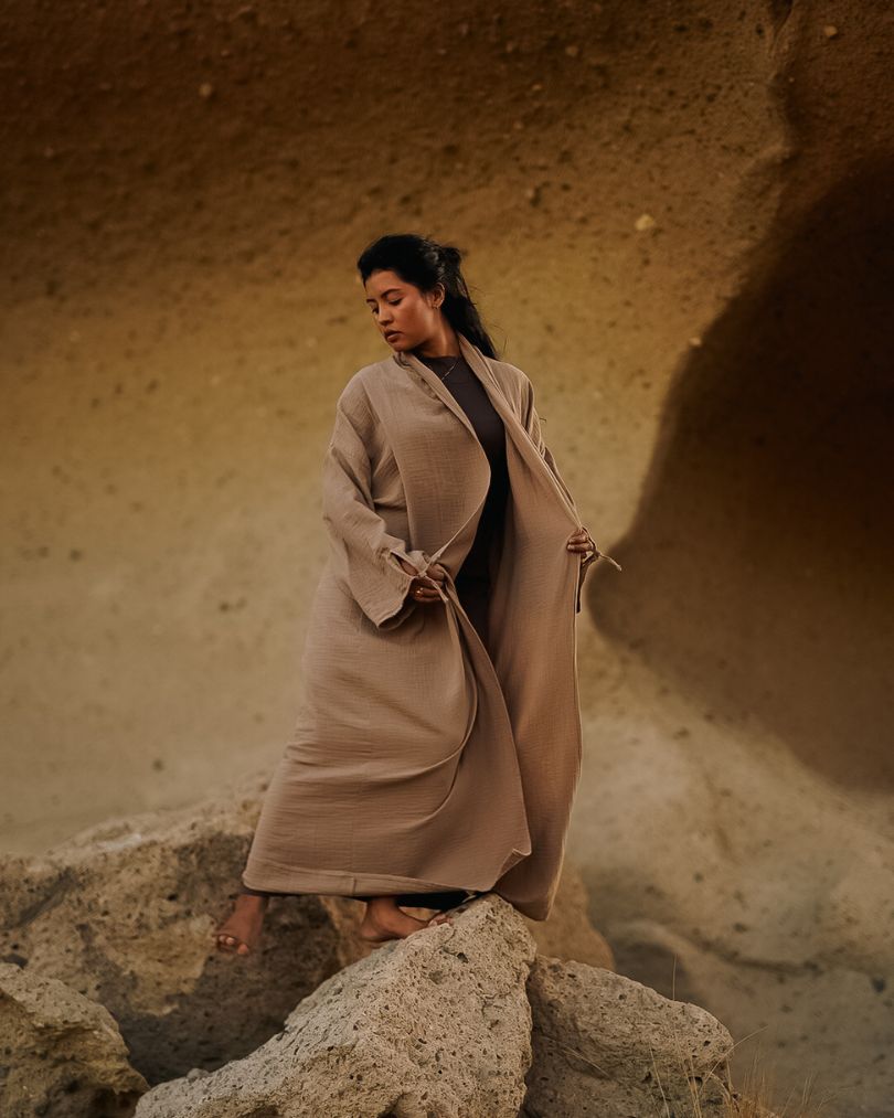 Open Abaya „Jumana“ aus reiner Bio-Baumwolle (Light Brown)