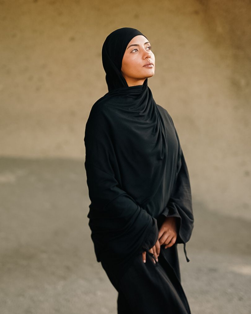 Bio-Hijab "Aurela" aus luxuriösem Micromodal und Cashmere (Black)