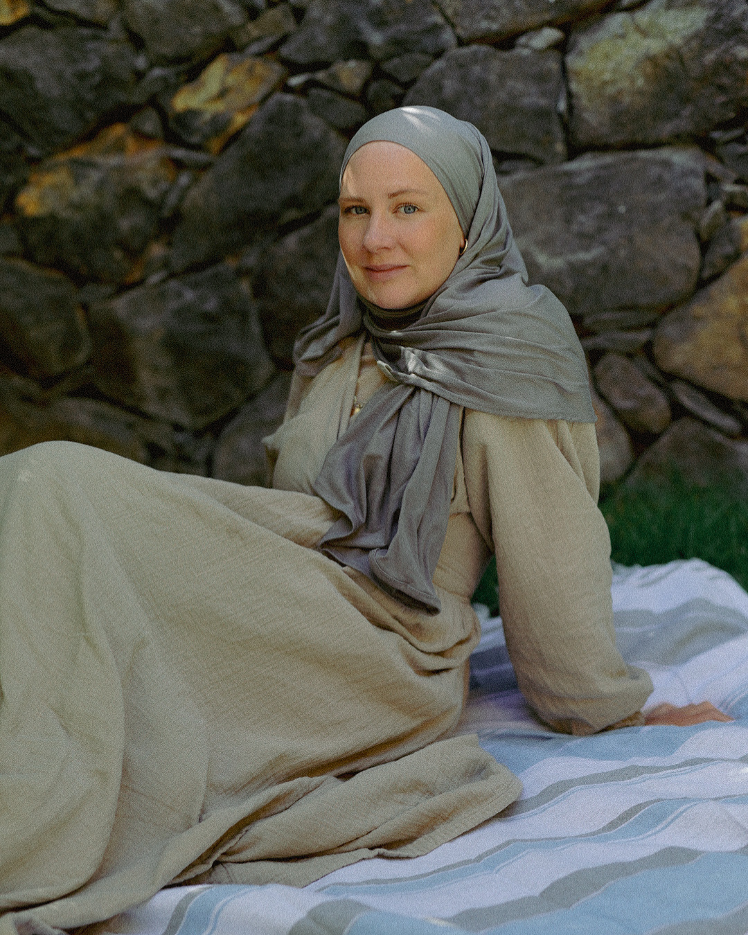 Ultra Light Hijab aus Bio-Baumwolle "Airielle" (Steel)