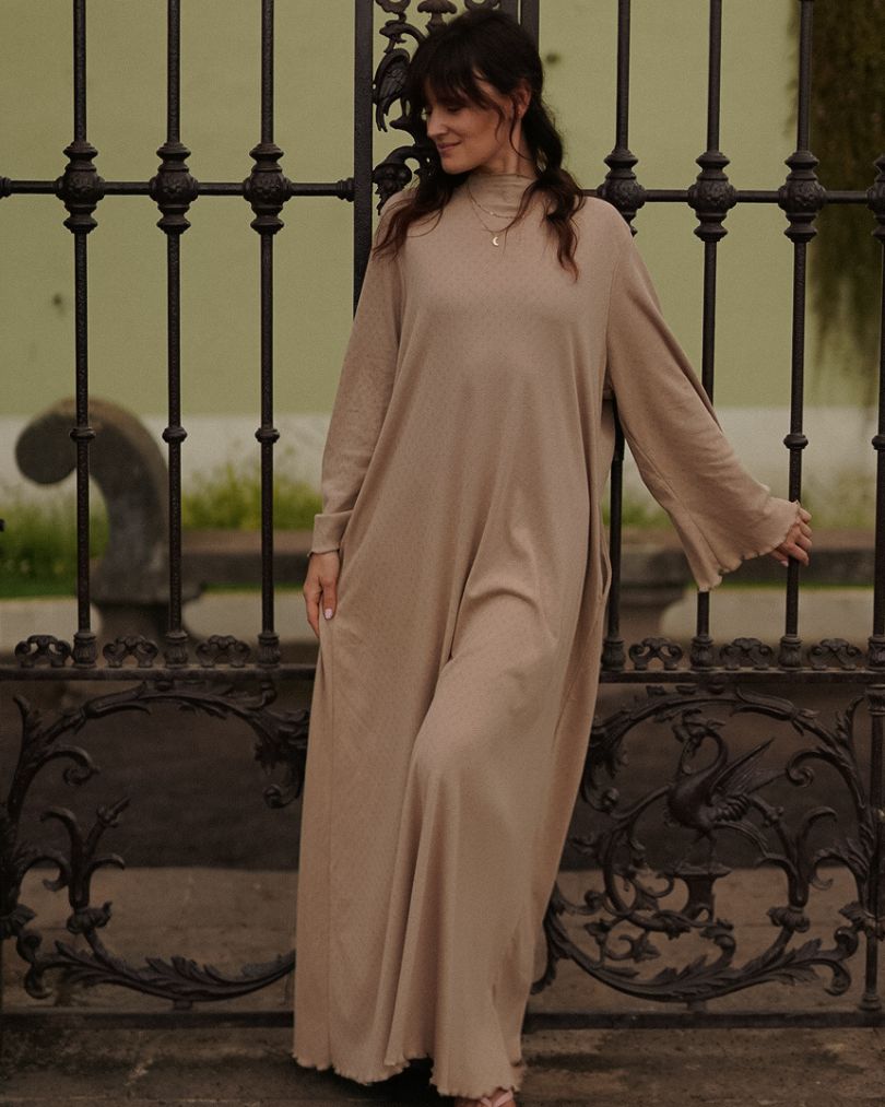 Pointelle Abaya „Amélie“ aus reiner Baumwolle (Cappuccino)