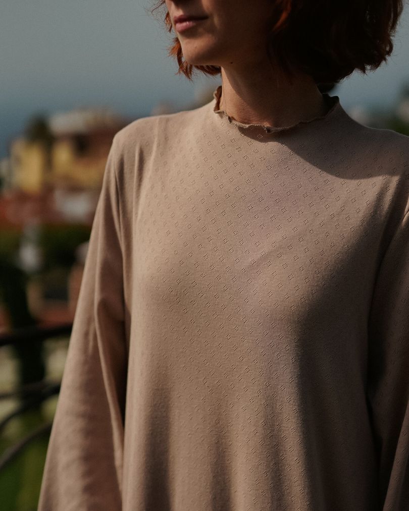 Pointelle Abaya „Amélie“ aus reiner Baumwolle (Cappuccino)