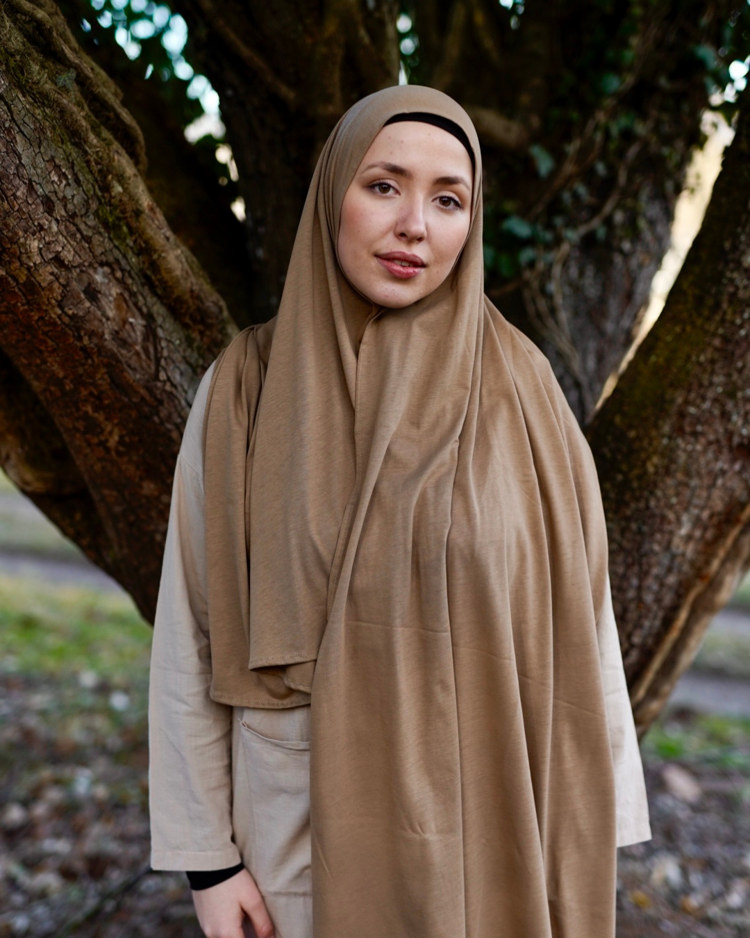 Leichter Jersey Hijab "Hava" aus 100% Bio-Baumwolle - Warm Almond