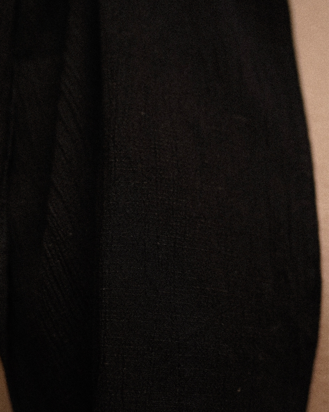 Crinkle Chiffon Hijab "Sandy" aus Viskose und Leinen (Black)