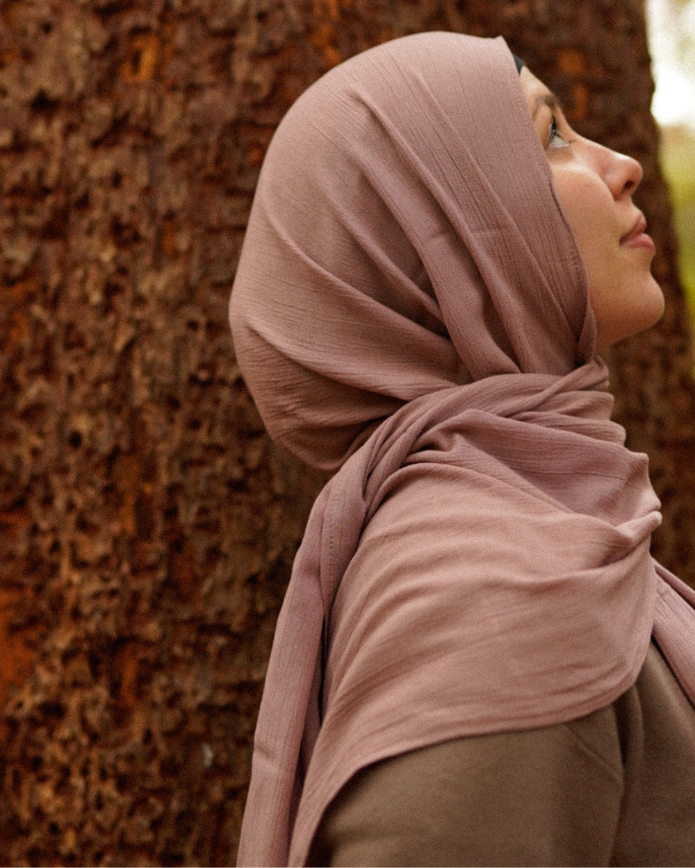 Crinkle chiffon hijab made of viscose and linen Lilac - Sandy