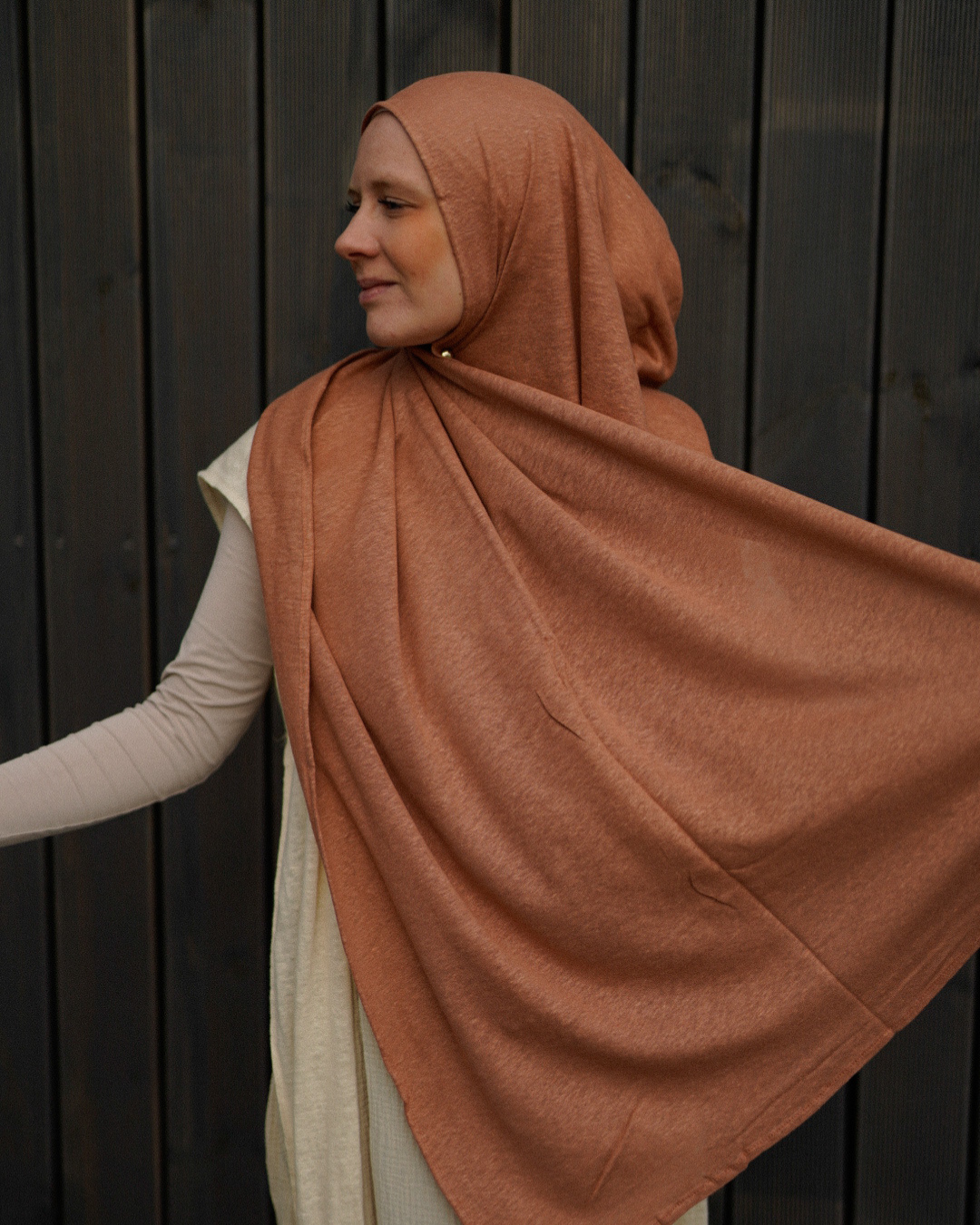 Jersey Hijab "Leena" - 100% Leinen - Lava Mocha