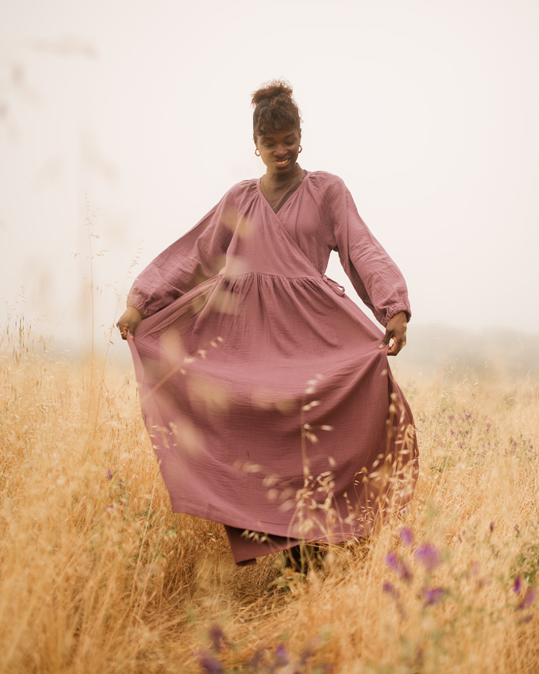 Abaya d'allaitement "Lunaria" en coton bio (Plum)