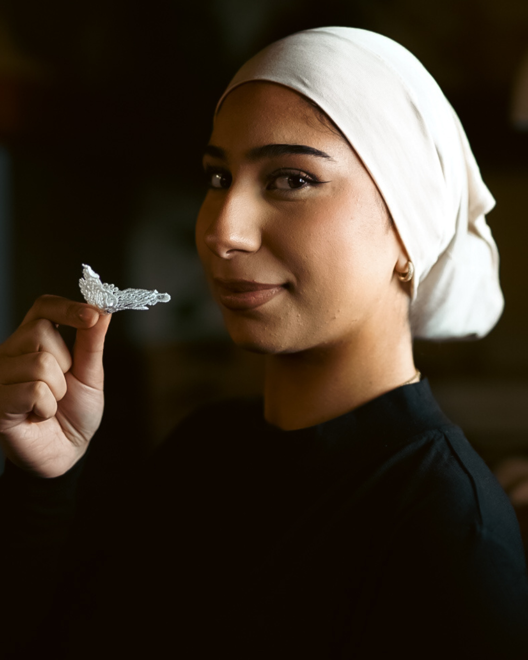 Silk and organic cotton bonnet "Mariposa" (cream)
