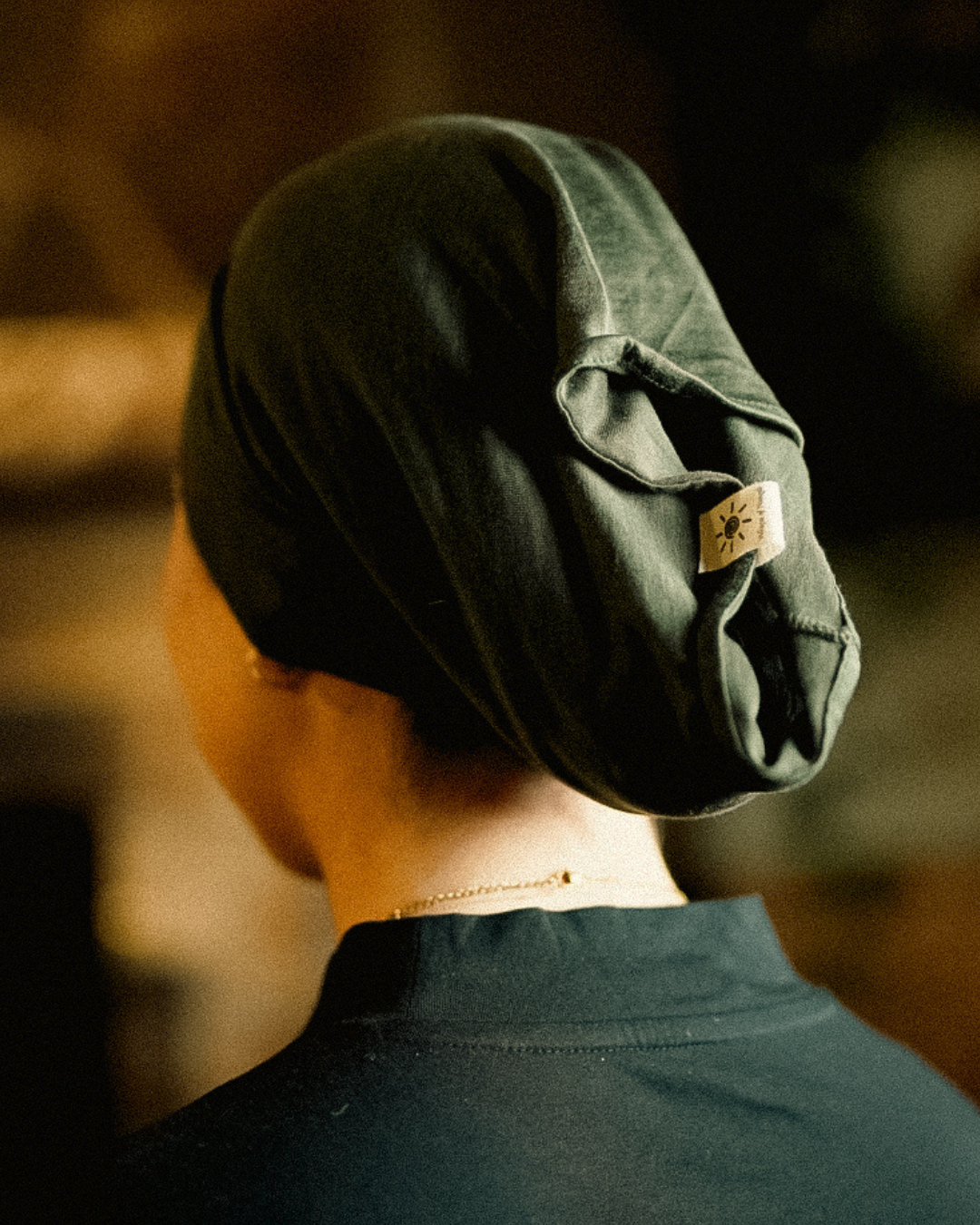 Silk and organic cotton bonnet "Mariposa" (olive)