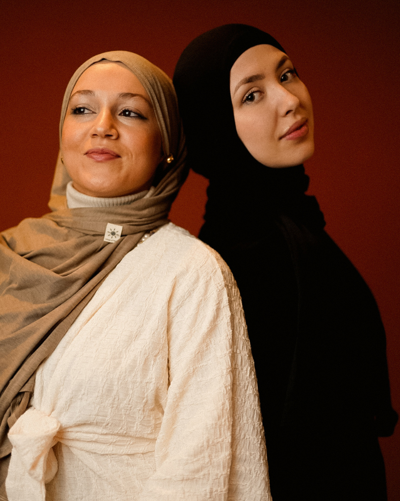 Premium jersey hijab made of silk and organic cotton hazelnut - "Mariposa"
