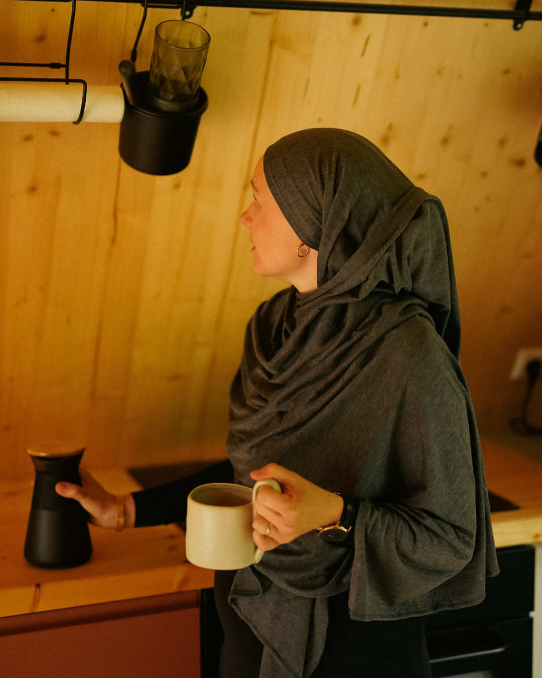 Premium Jersey Hijab "Mariposa" made of silk and organic cotton (gray melange)