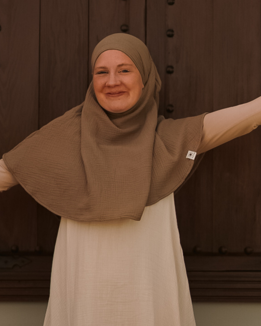 Mini Muslin Khimar (Taupe)