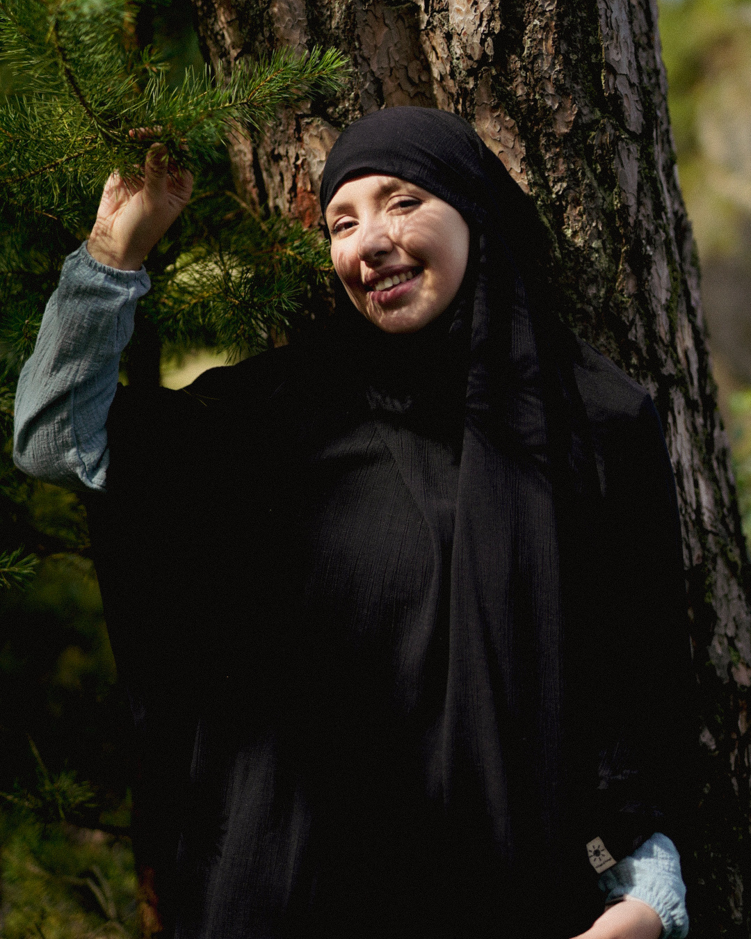 Khimar Sandy aus Viskose und Leinen (Black)