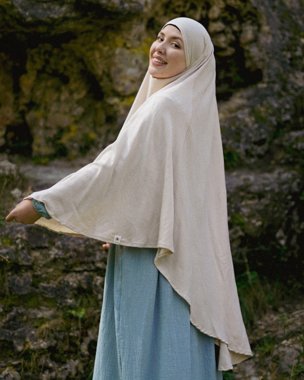 Sandy Crinkle Khimar aus Viskose und Leinen (Linen Beige)