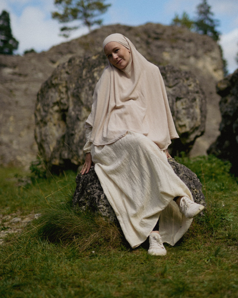 Sandy Crinkle Khimar aus Viskose und Leinen (Linen Beige)