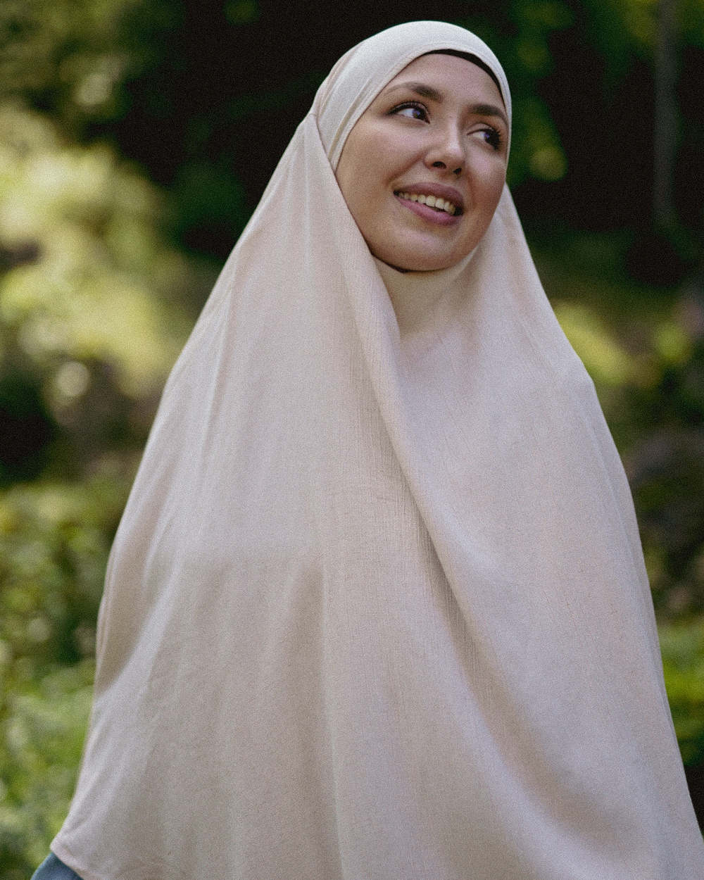 Sandy Crinkle Khimar aus Viskose und Leinen (Linen Beige)