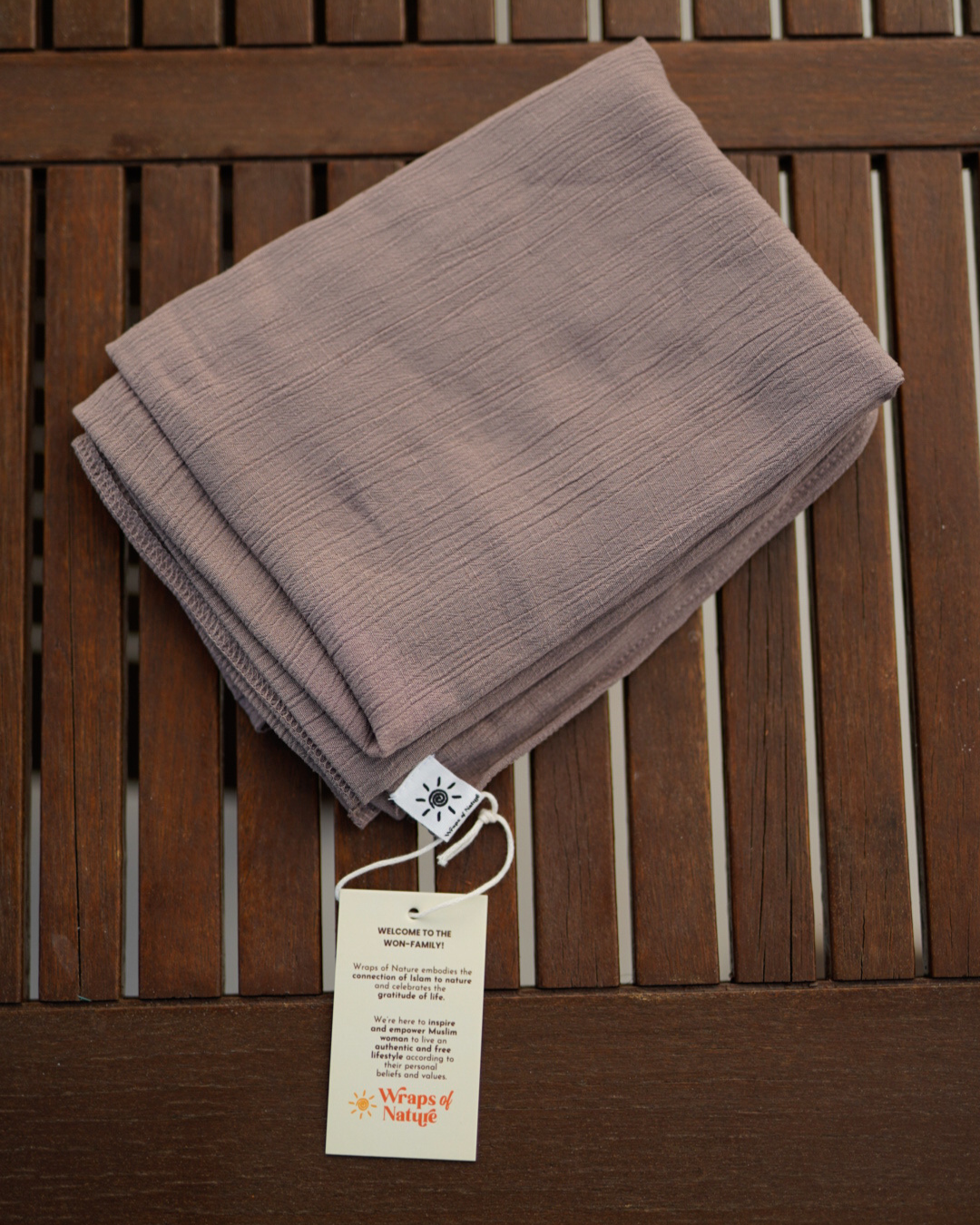 Crinkle Chiffon Hijab "Sandy" aus Viskose und Leinen (Deep Taupe)