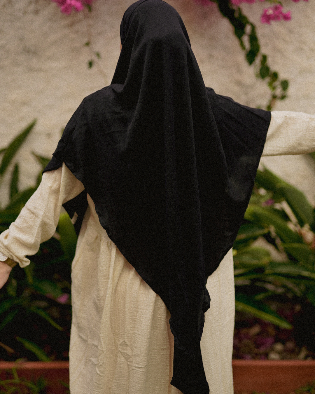 Khimar Sandy aus Viskose und Leinen (Black)