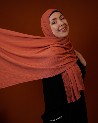 Crinkle Chiffon Hijab aus Viskose und Leinen Fox Red - Sandy