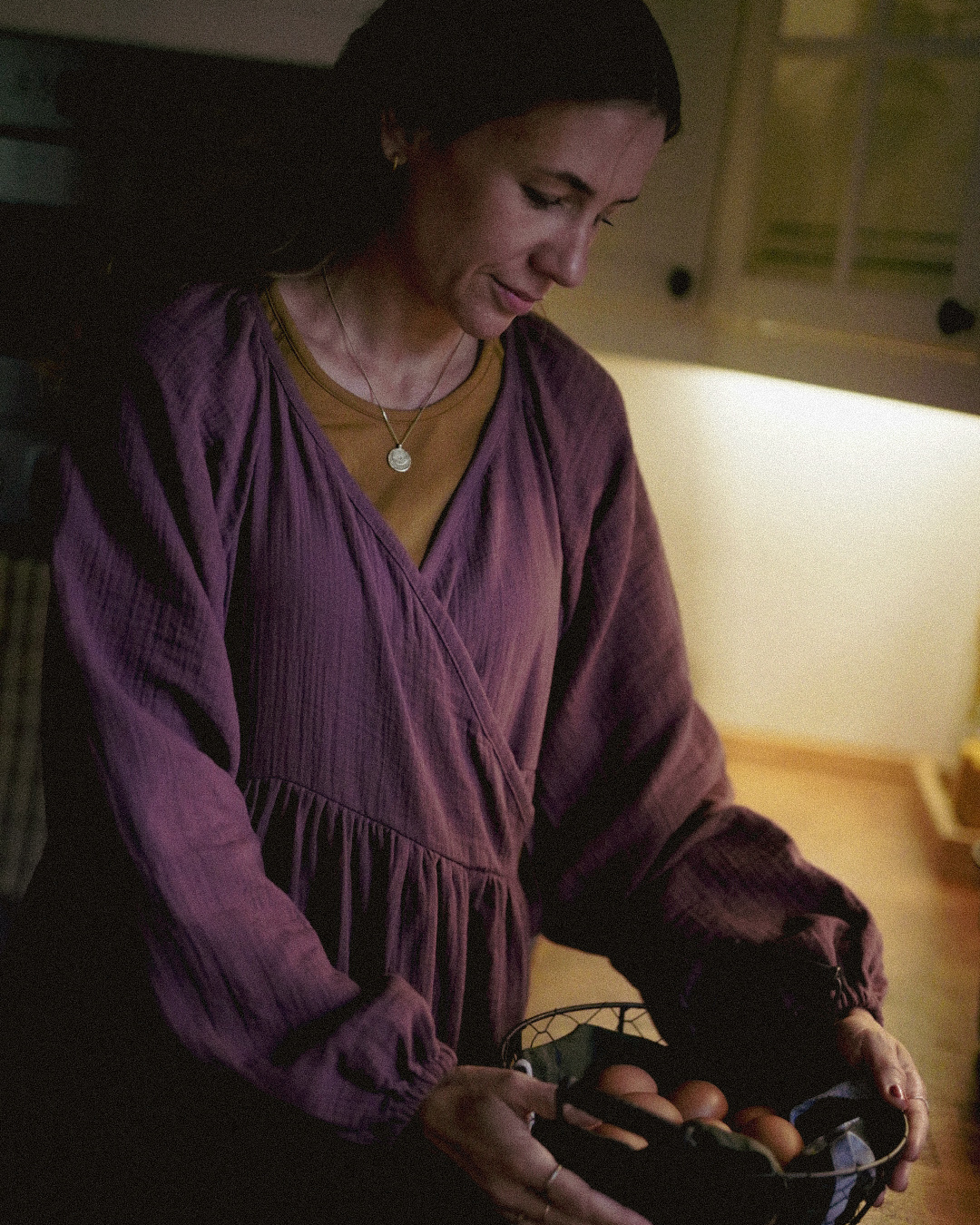 Stillfreundliche Wickel Abaya "Lunaria" aus Bio-Baumwolle (Plum)