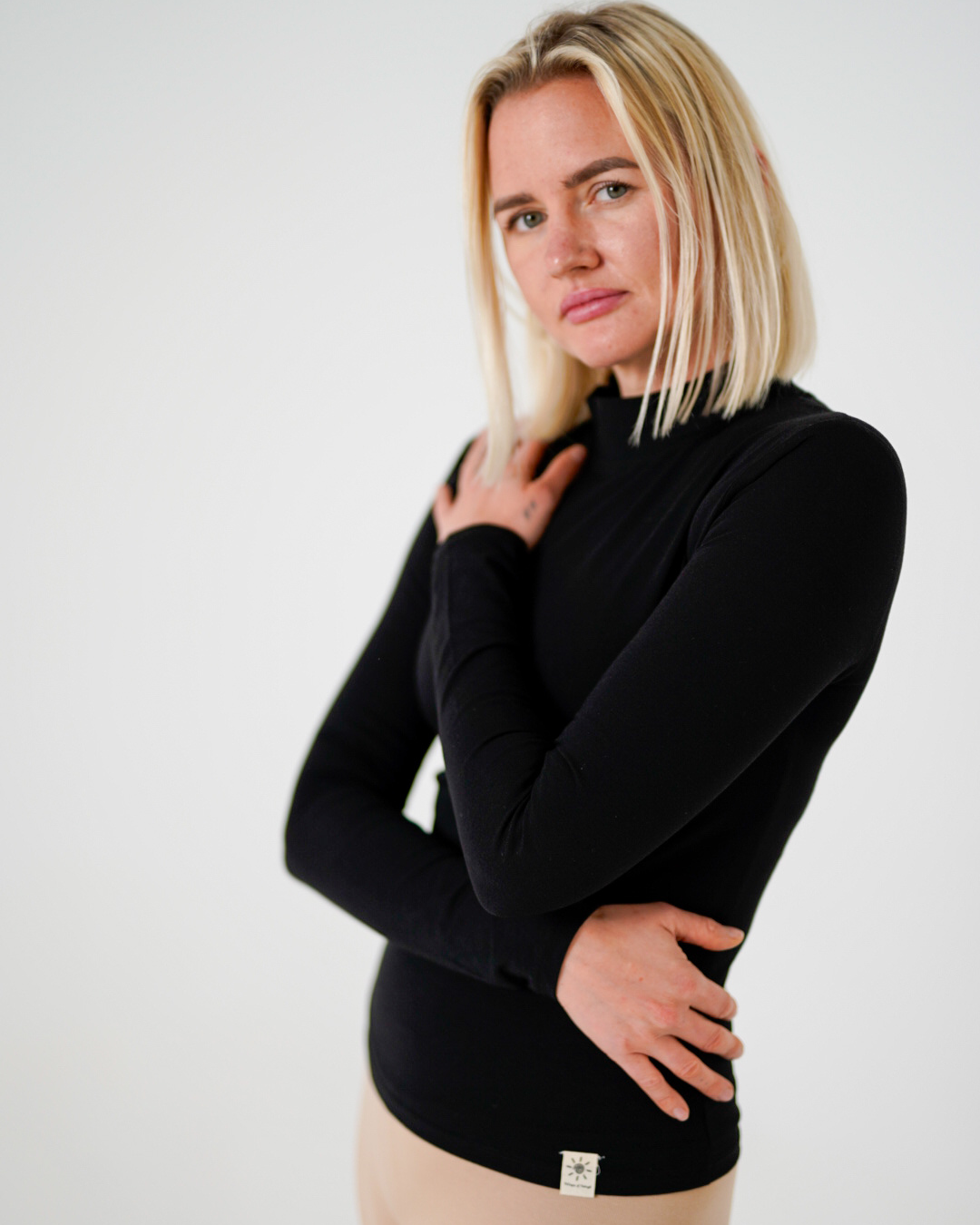 Basic Shirt langarm aus Bio-Baumwolle "Yara" (Black)