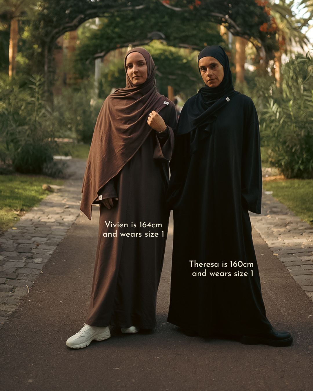 De "Lacie" shirtjurk van puur biologisch katoen (zwart)